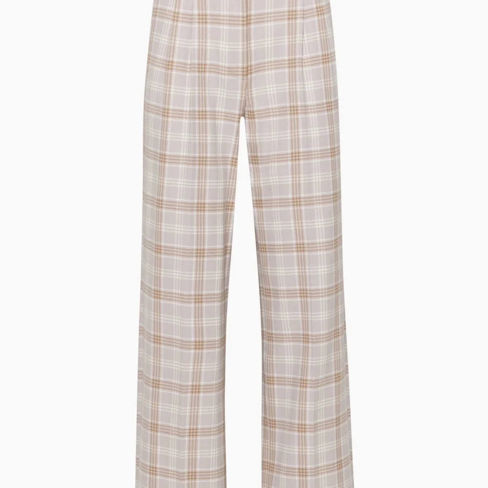 ARITZIA - Wilfred Effortless Pant in Lavender and Cream - Picture 2 of 9